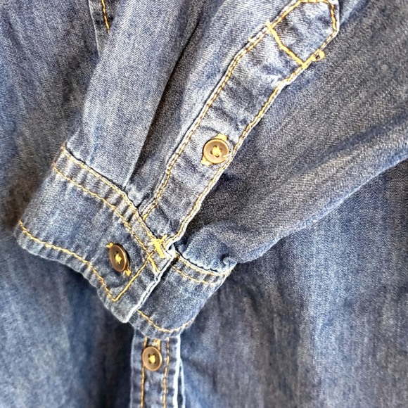 Mudd women's Western Chambray Shirt size M - Picture 2 of 6